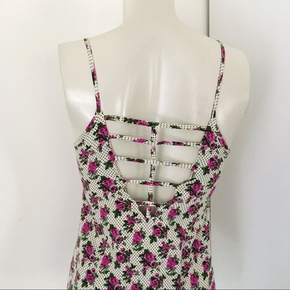 Kirra | Floral Print Tank Top - Picture 5 of 8